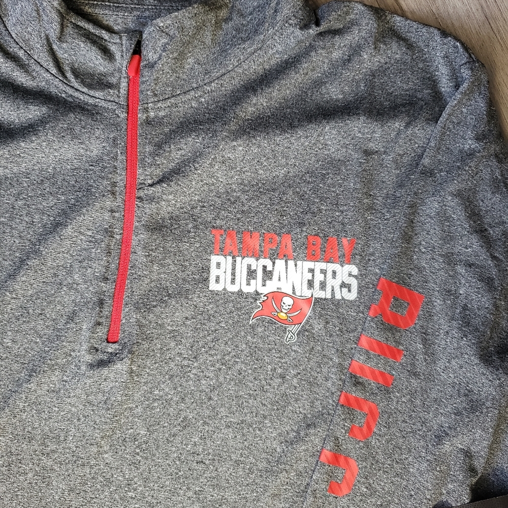 Men's Buccaneers Pullover